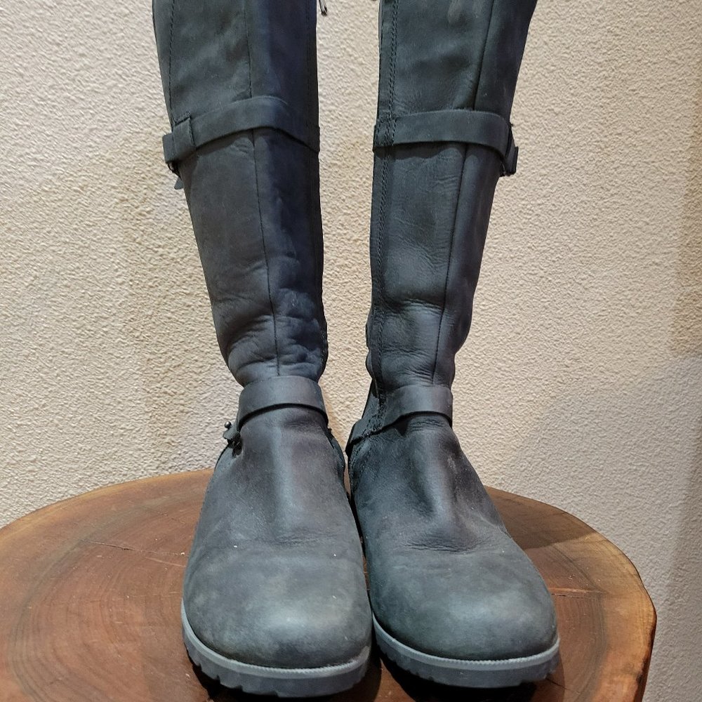 Teva Black Boots - Size 5.5